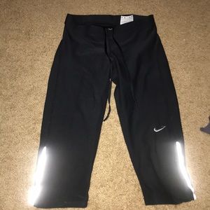 Nike below knee Capri pants